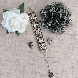 Vintage Black & Gold Dangle Bracelet & Clip Earrings Made in Western Germany